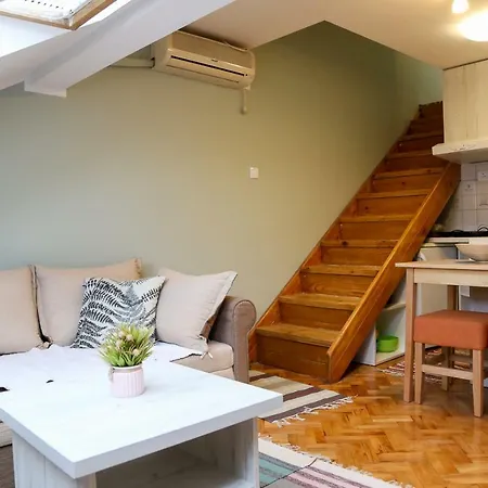 Hann Apartment